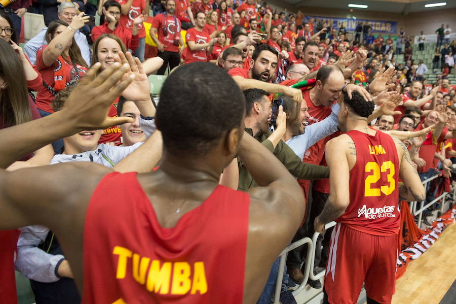 04/04/2018. El UCAM logra una histórica clasificación para la 'Final Four' de la Liga de Campeones de baloncesto tras un partido tenso con el Pinar. 