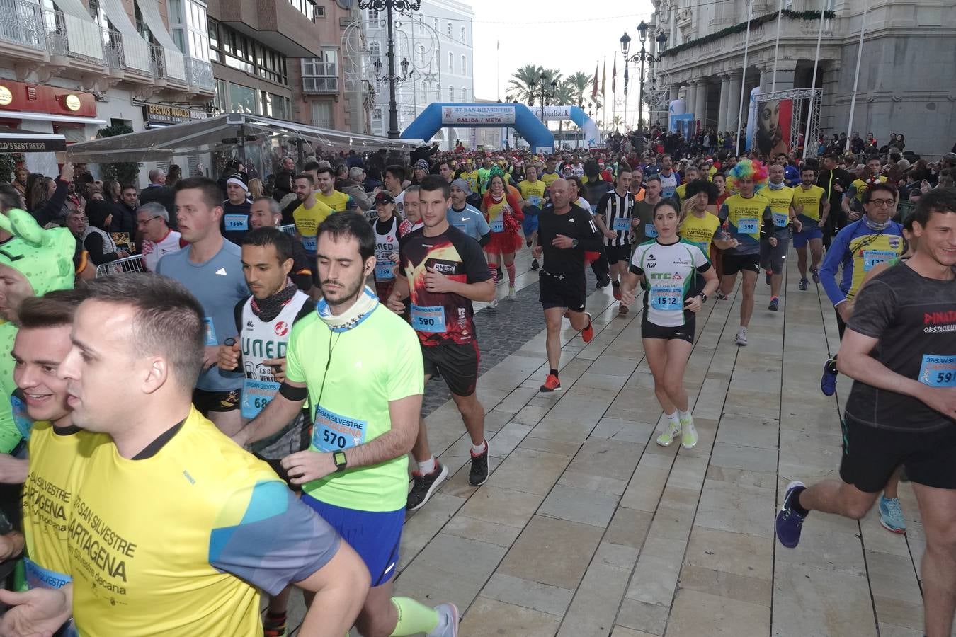 Más de 2.500 corredores convierten la San Silvestre de 2018 en la más concurrida de la historia, con triunfos de José Manuel Cortés y Sandra García Pagán