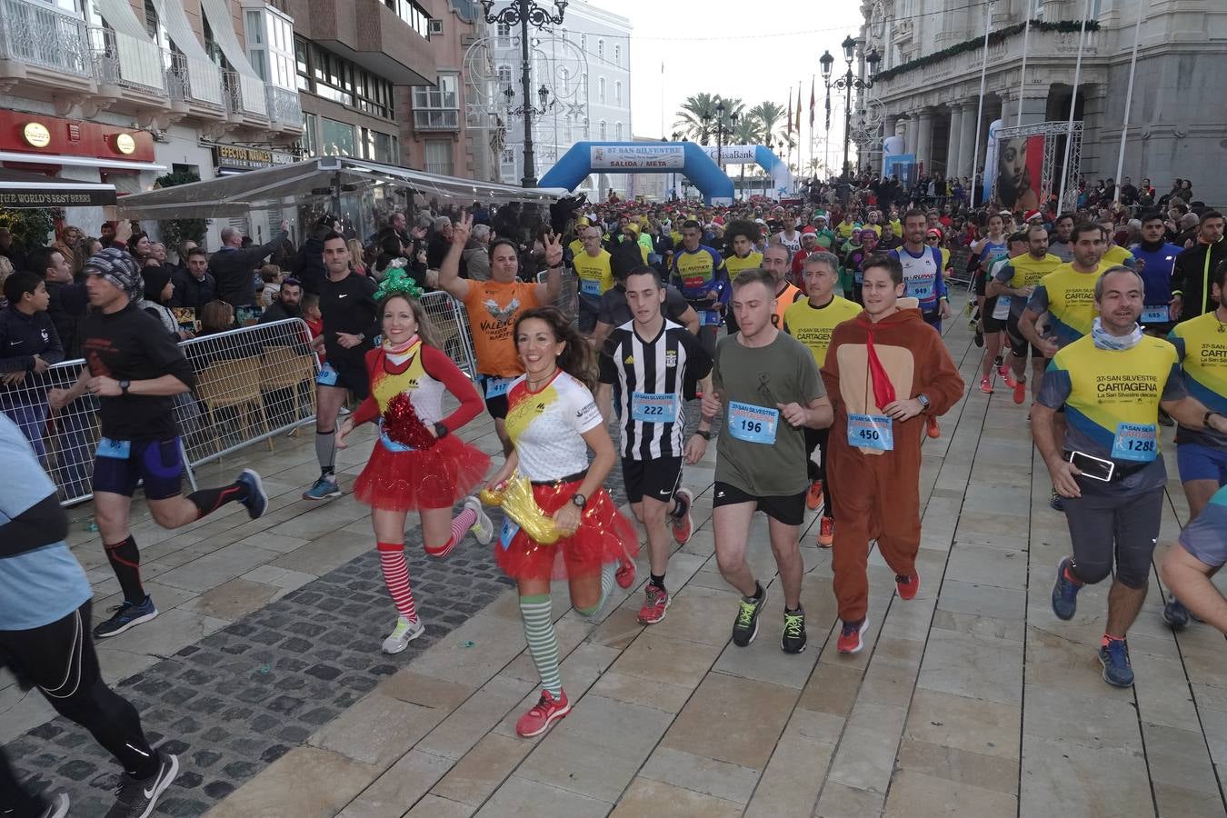 Más de 2.500 corredores convierten la San Silvestre de 2018 en la más concurrida de la historia, con triunfos de José Manuel Cortés y Sandra García Pagán