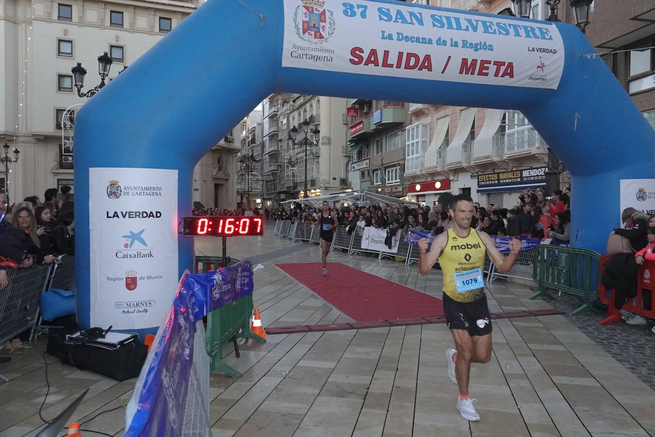 Más de 2.500 corredores convierten la San Silvestre de 2018 en la más concurrida de la historia, con triunfos de José Manuel Cortés y Sandra García Pagán