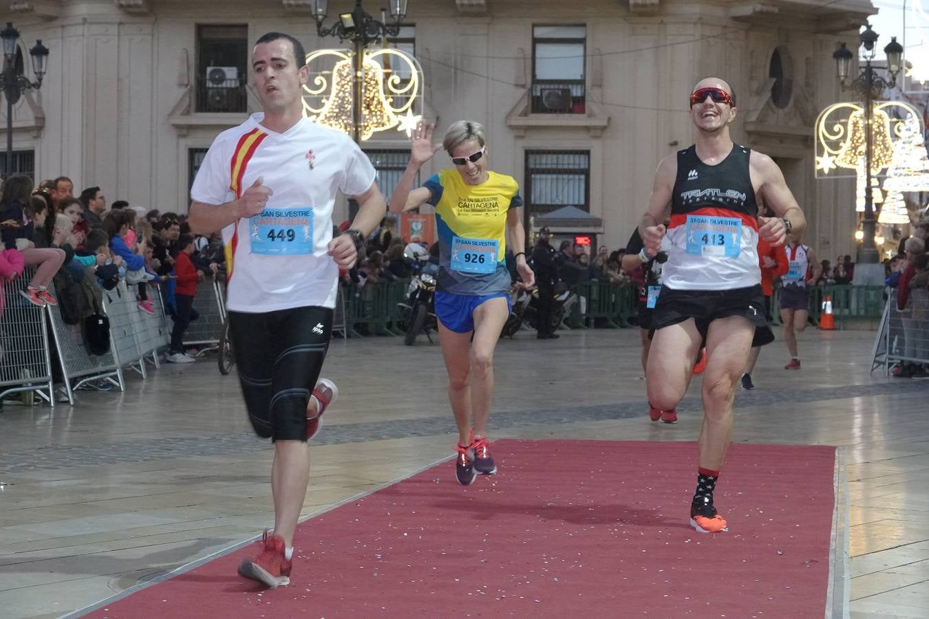 Más de 2.500 corredores convierten la San Silvestre de 2018 en la más concurrida de la historia, con triunfos de José Manuel Cortés y Sandra García Pagán