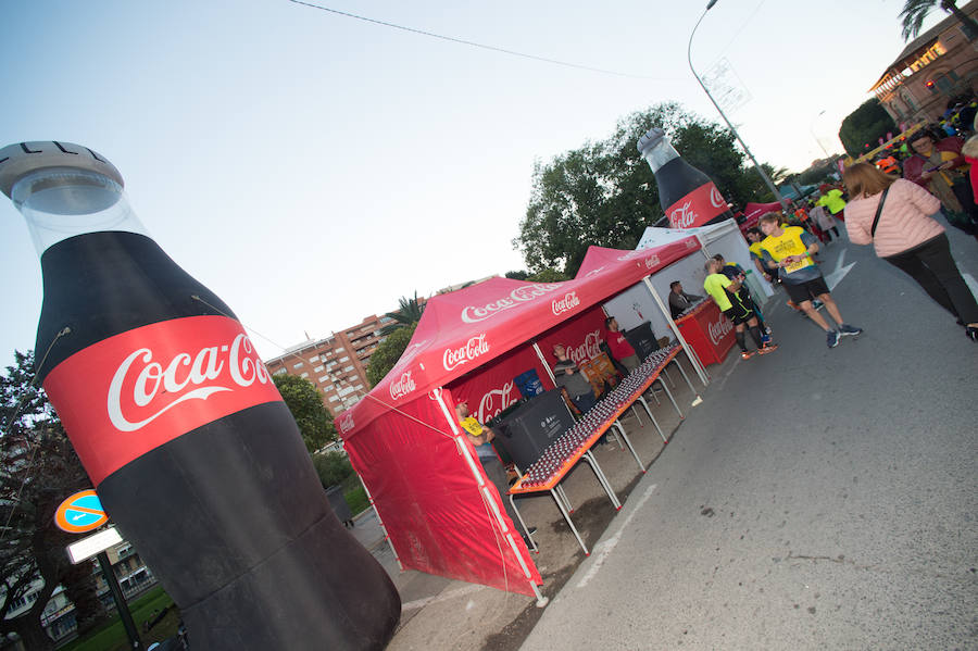 El deporte, los disfraces y el buen ambiente que reina en la San Silvestre tomaron el mando en la culminación perfecta del año para más de 4.500 corredores que estaban apuntados a la prueba de unos 6,5 kilómetros por el centro de la ciudad