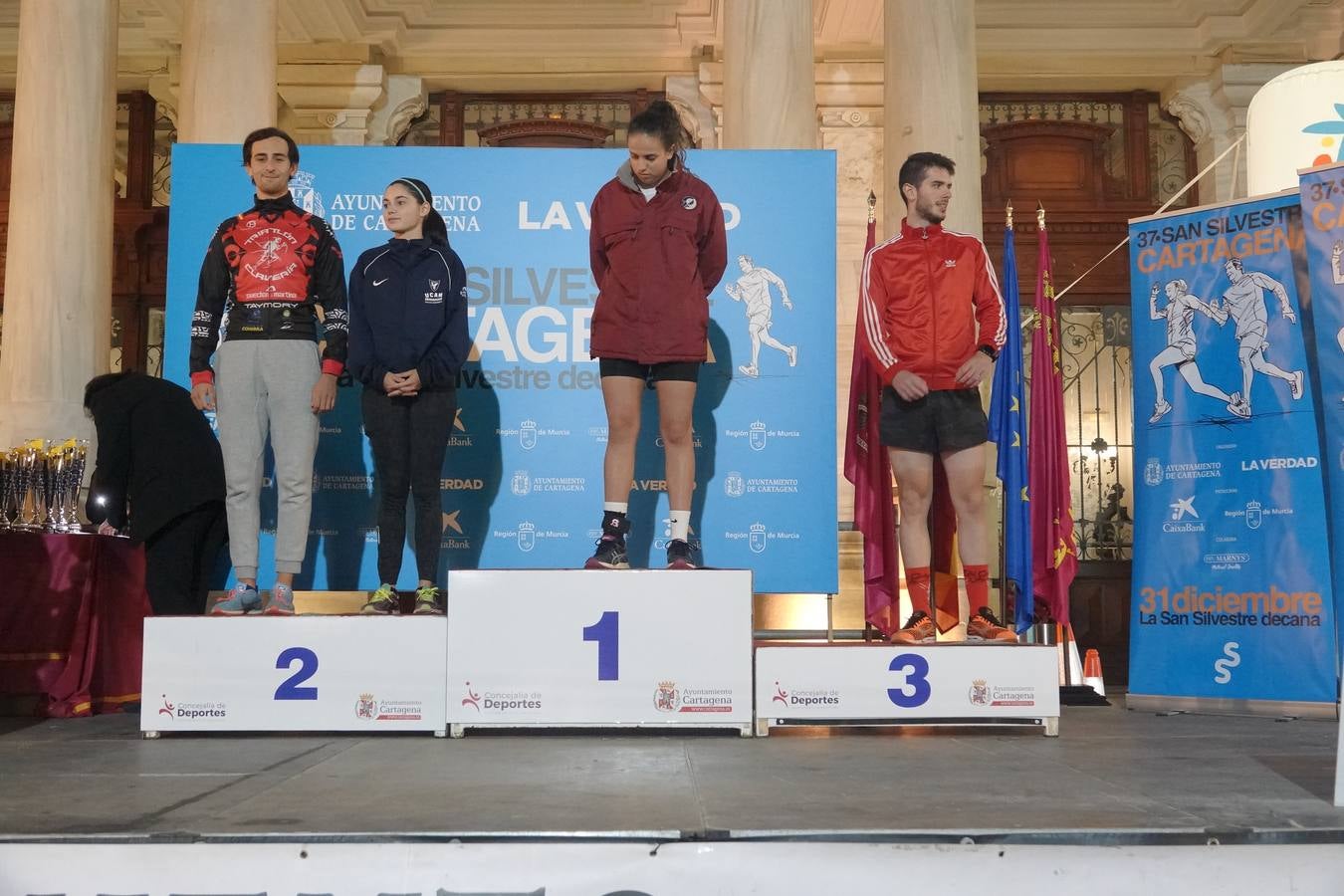 José Manuel Cortés y Sandra García Pagán se imponen en una marcha en la que han participado más de 2.500 corredores