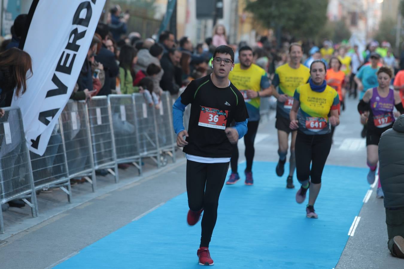 Casi un millar de corredores despiden el año disfrutando del deporte en la Ciudad del Sol por una buena causa