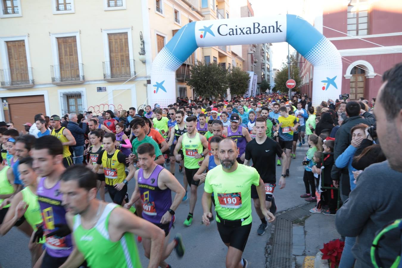 Casi un millar de corredores despiden el año disfrutando del deporte en la Ciudad del Sol por una buena causa