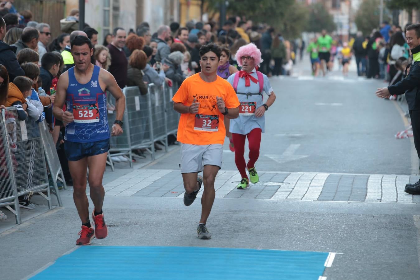 Casi un millar de corredores despiden el año disfrutando del deporte en la Ciudad del Sol por una buena causa