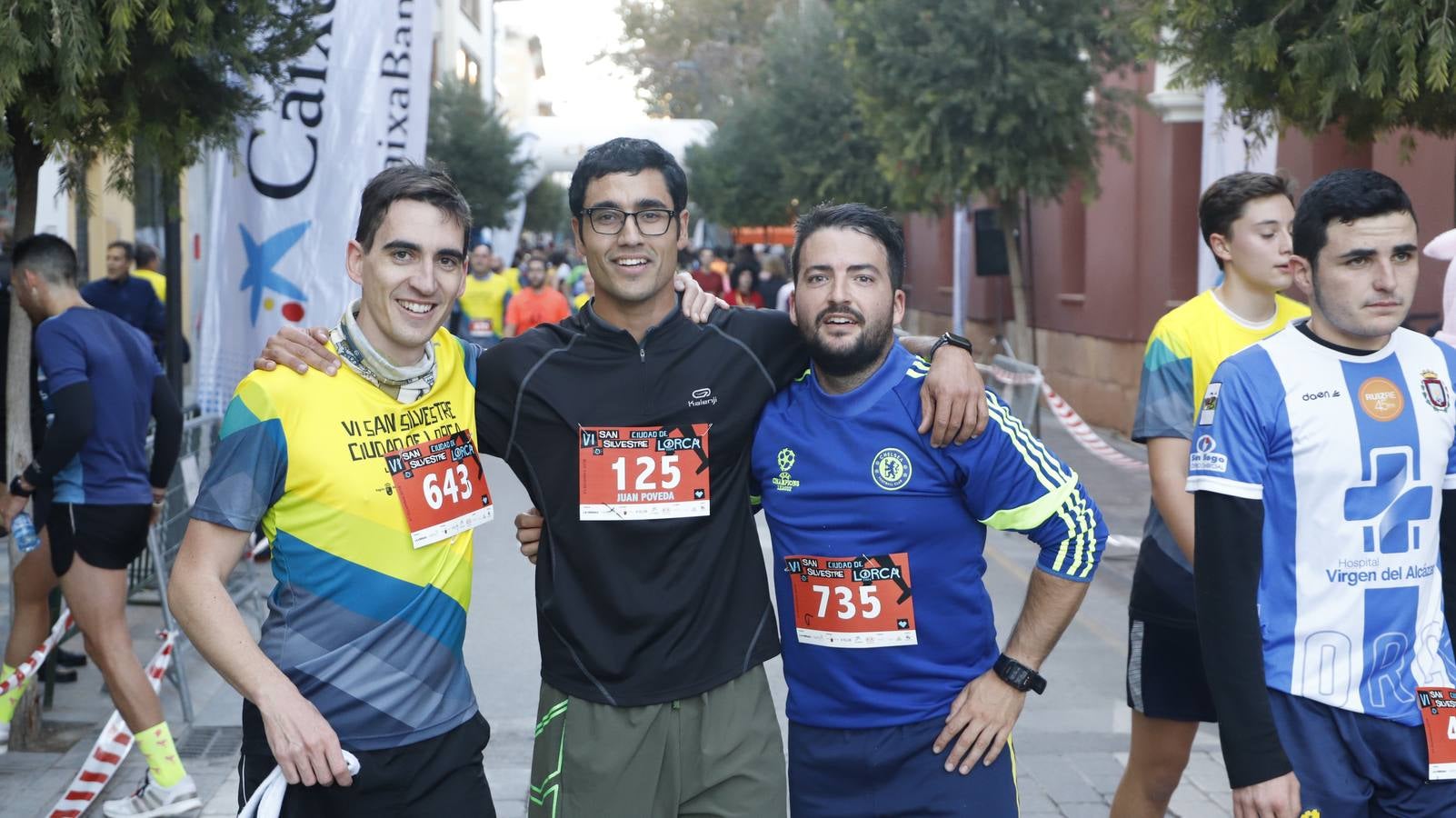 Los disfraces más divertidos y originales corrieron por las calles de la Ciudad del Sol en la última carrera del año.