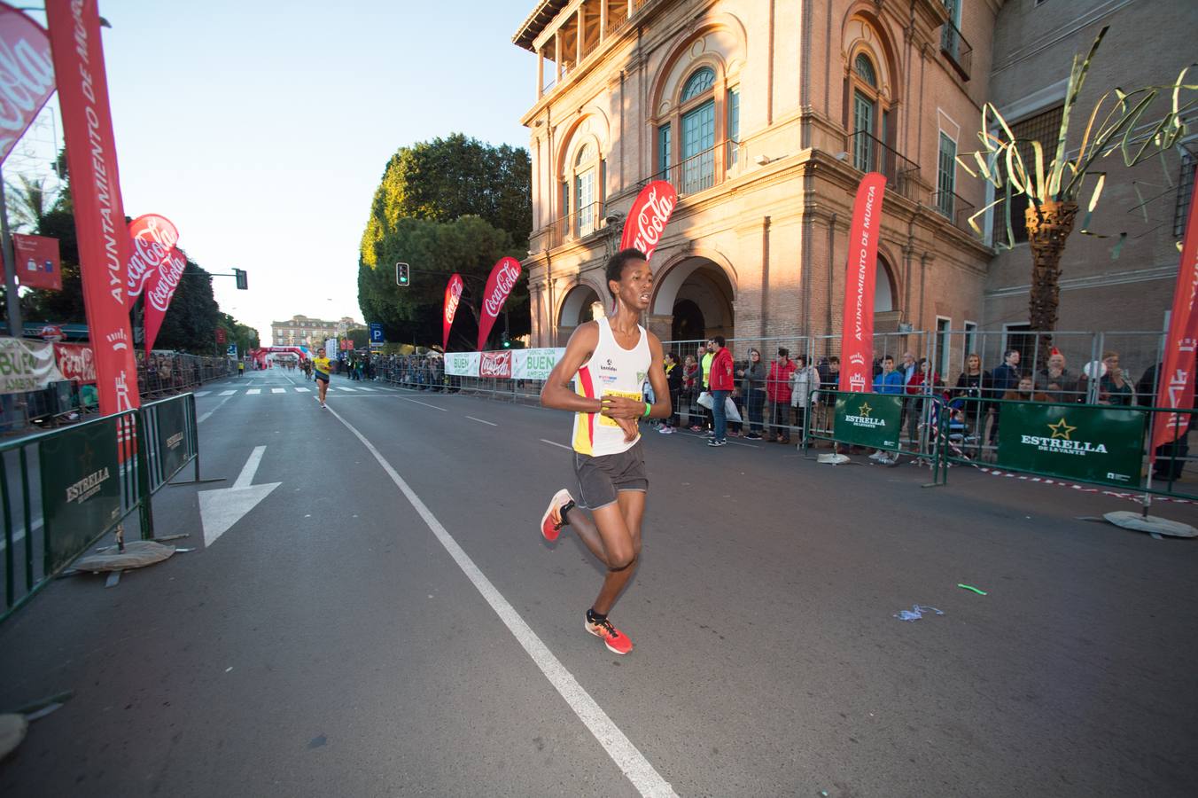 Sergio Fernández y Paloma Sánchez se imponen en la San Silvestre de Murcia