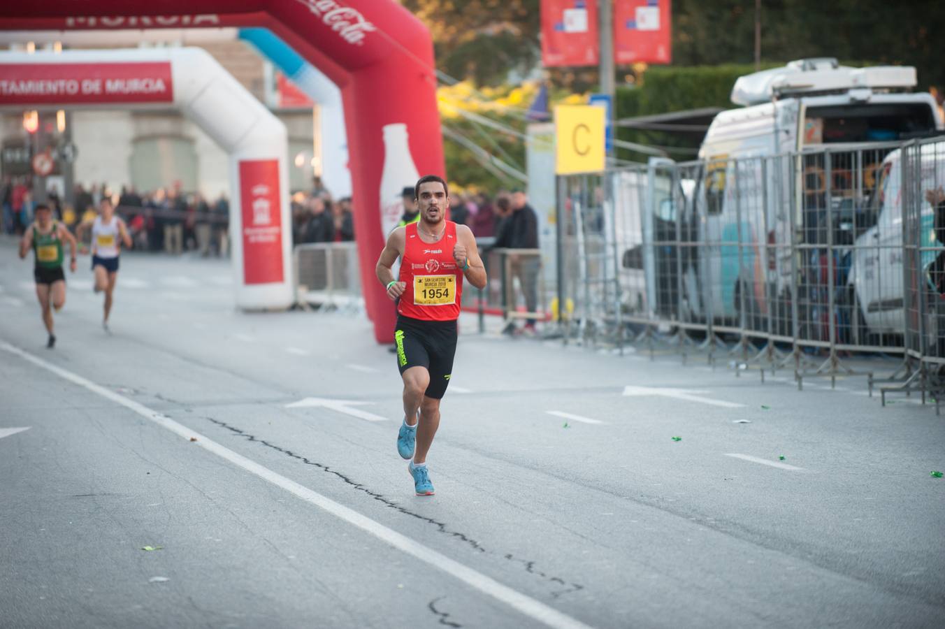 Sergio Fernández y Paloma Sánchez se imponen en la San Silvestre de Murcia