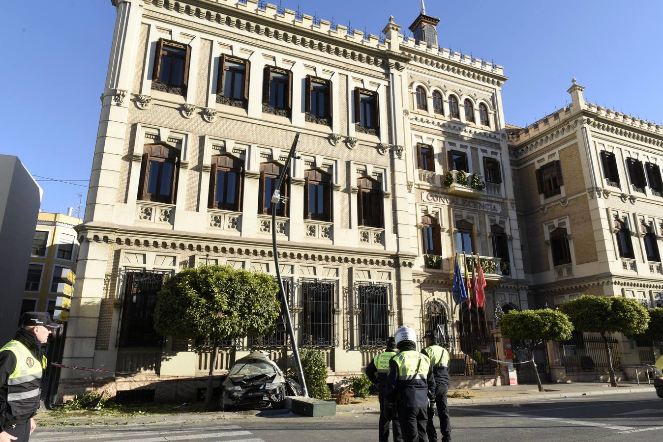 Los dos ocupantes del turismo siniestrado se encuentran en estado grave