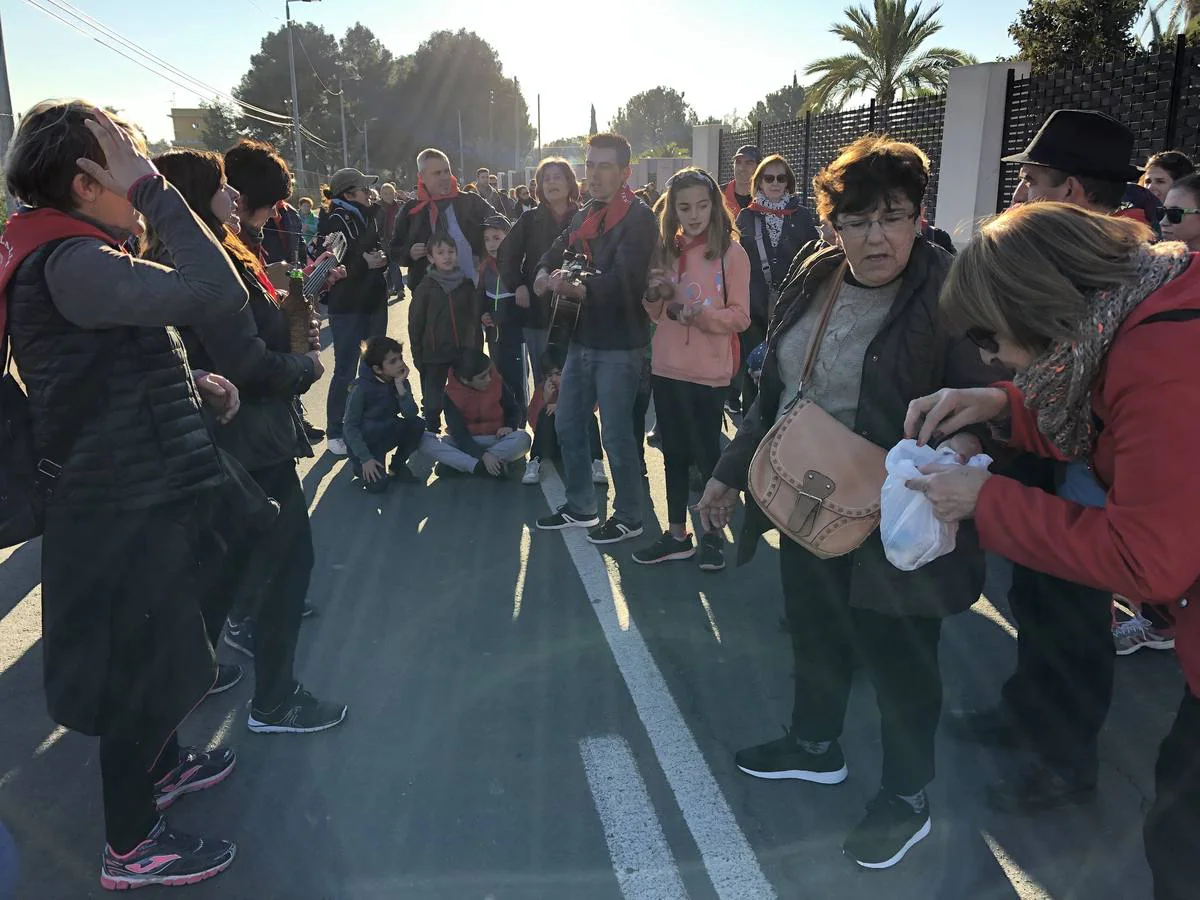 Más de 16.000 romeros acompañan en romería a Santa Eulalia de Mérida, en una cita en la que no faltaron los clásicos arroces