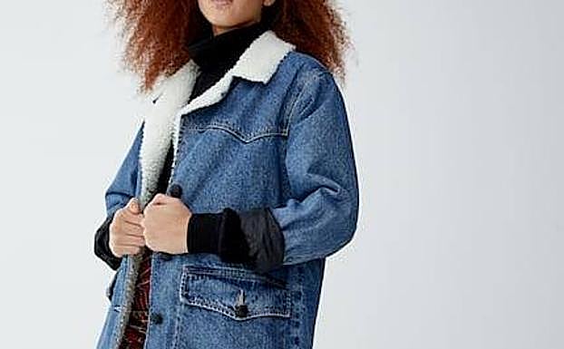 Cazadora denim con forro y cuello de borreguillo, solapa, cierre de botones, bolsillos y confeccionada en 100% algodón. Ref 9711345