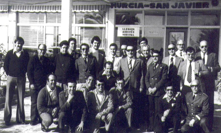 1969. La primera plantilla del aeropuerto en los años sesenta. 