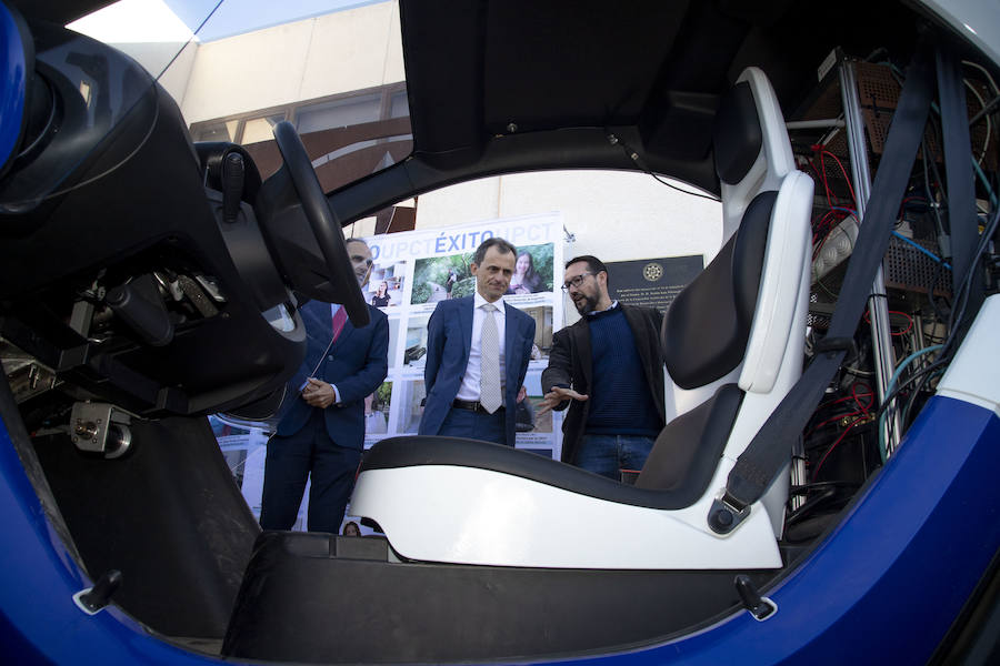 Visita del ministro de Ciencia y Universidades Pedro Duque al edificio de la UPCT y la empresa MTorres dentro del parque tecnológico de Fuente Álamo.