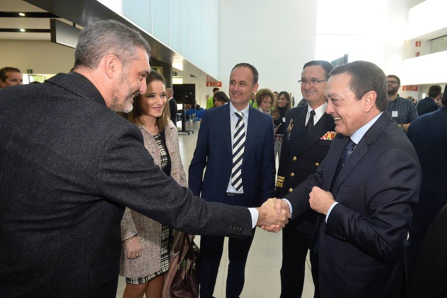 Autoridades de distintos ámbitos de la Región disfrutaron de un almuerzo en las instalaciones del nuevo aeródromo que abrió sus puertas este martes