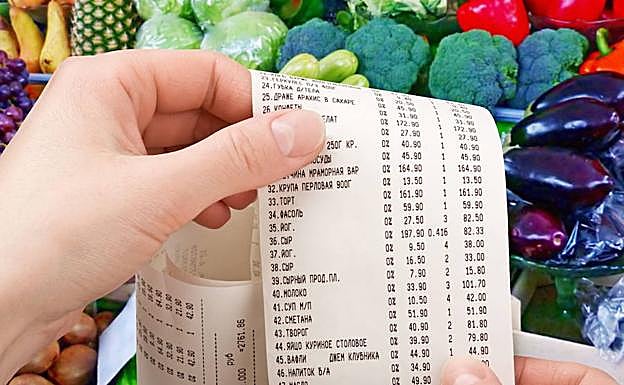 Un ticket de compra en papel térmico.