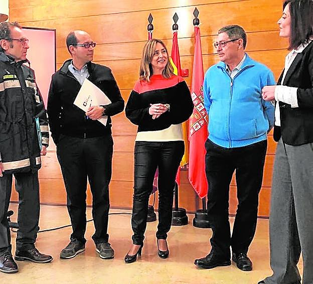 José Morales, Daniel López, Conchita Ruiz, Andrés Duarte y May Penín, ayer, en el balance de la 'Operación Frío'. 