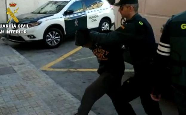 La Guardia Civil detiene a uno de los implicados en la agresión sexual que sufrió una menor en Callosa d´en Sarrià.