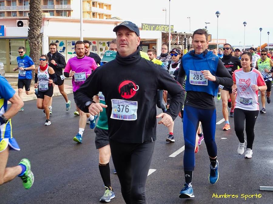 El corredormdel UCAM Cartagena se lleva la II Carrera Popular Virgen del Mar con un tiempo de 24.27 minutos, por los 28.10 para su compañera de club