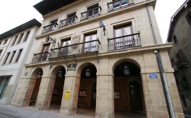 Fachada del Ayuntamiento de Rentería, el que más gasto social destina por habitante y año.