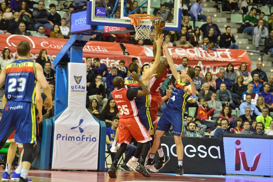 El conjunto universitario no levanta cabeza ante el conjunto entrenado por Ibon Navarro, predecesor en el banquillo murciano de Javi Juárez