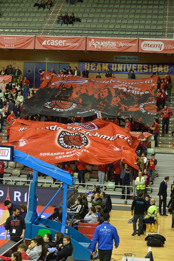 El conjunto universitario no levanta cabeza ante el conjunto entrenado por Ibon Navarro, predecesor en el banquillo murciano de Javi Juárez