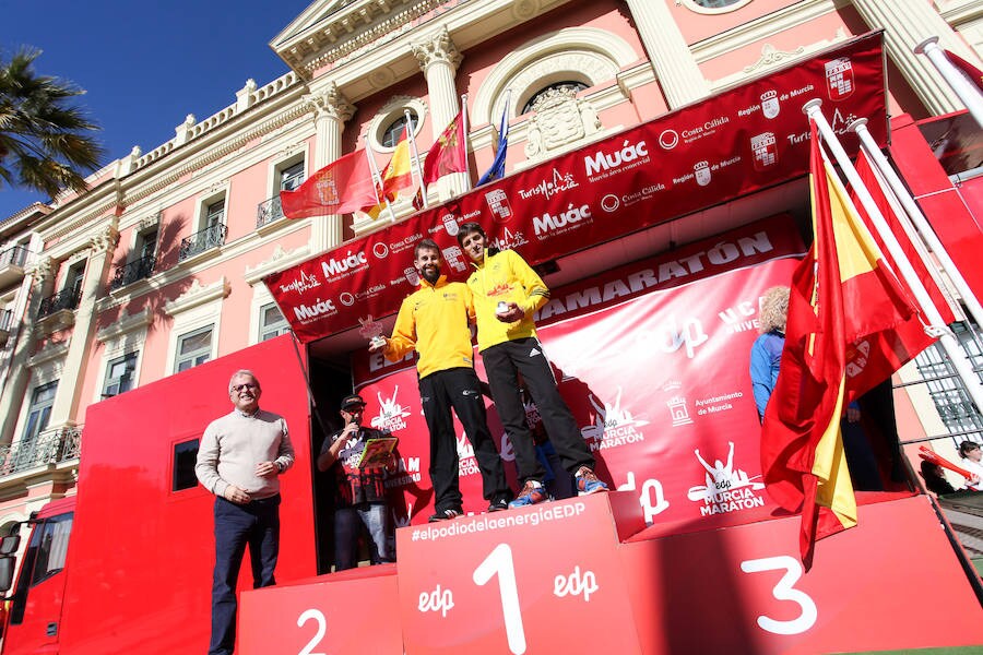 José Antonio Meroño, Andrés Mico y Juan Luis Mata, son los tres primeros clasificados en el Maratón.