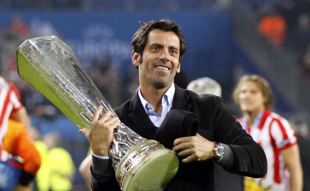 Quique Sánchez Flores ganó una Europa League con el Atlético. 