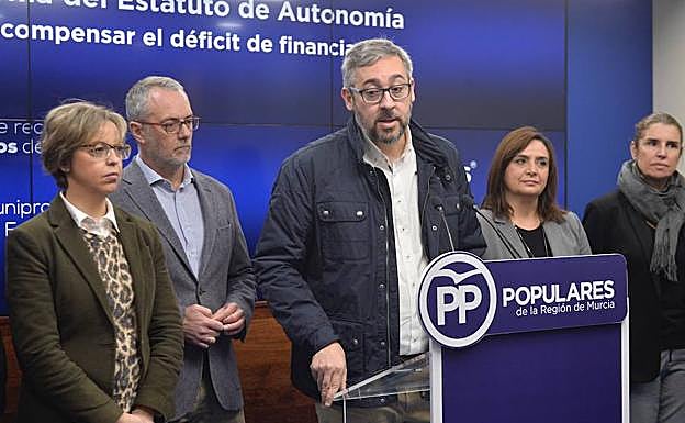 Víctor Martínez, este miércoles, en la rueda de prensa ofrecida en la sede del PP.