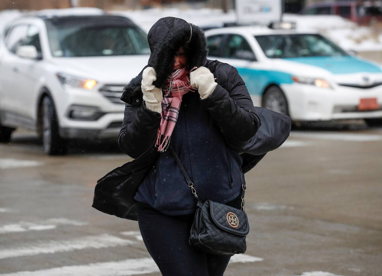Una ola de frío polar cruza Chicago, Illinois (EE. UU.). Las temperaturas en el área de Chicago podrían bajar a menos 31 grados centígrados.
