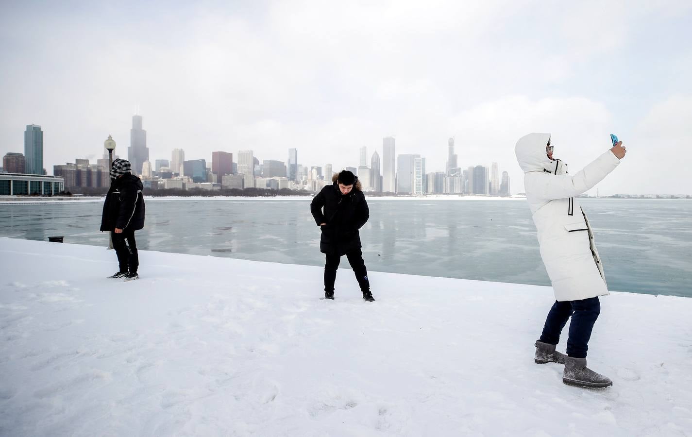 Una ola de frío polar cruza Chicago, Illinois (EE. UU.). Las temperaturas en el área de Chicago podrían bajar a menos 31 grados centígrados.