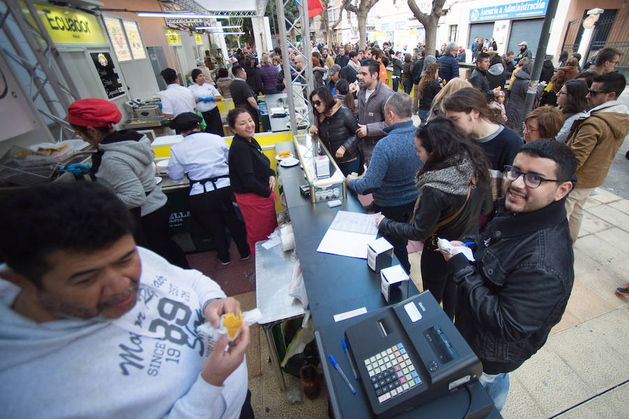 Este evento multicultural se celebra en la calle Álvarez Quintero este sábado 2 de febrero de 10:00 a 22:00 horas, y el domingo 3, de 10:00 a 17:00.
