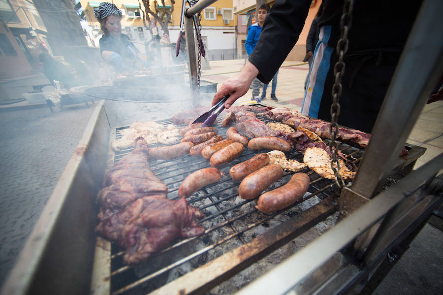 Este evento multicultural se celebra en la calle Álvarez Quintero este sábado 2 de febrero de 10:00 a 22:00 horas, y el domingo 3, de 10:00 a 17:00.