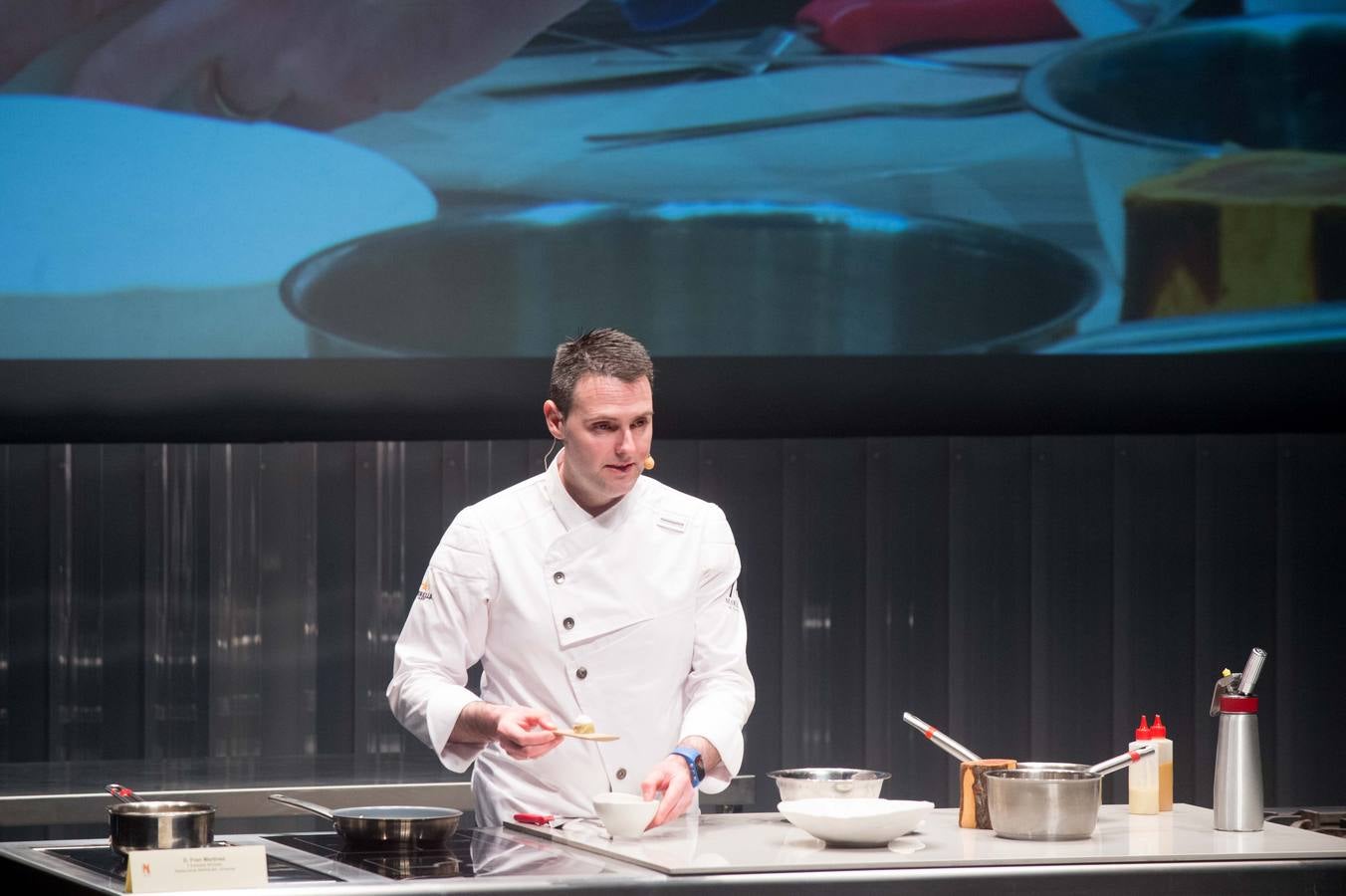 La Escuela de Hostelería celebra sus 25 años con una jornada formativa con siete estrellas Michelin para mil alumnos y docentes