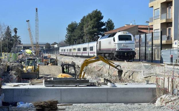 Estado de las obras para la llegada del AVE a Murcia, este miércoles.