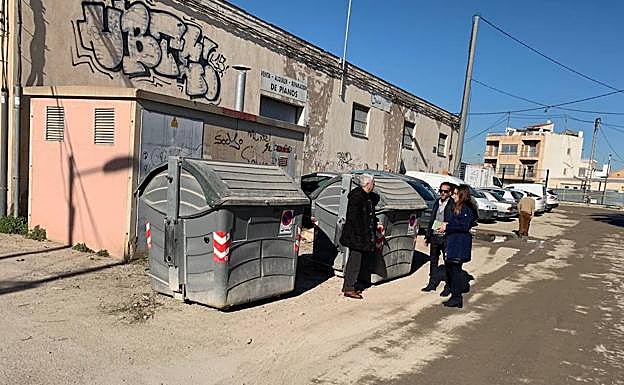 Una de las zonas afectadas por la suciedad de las obras del soterramiento.