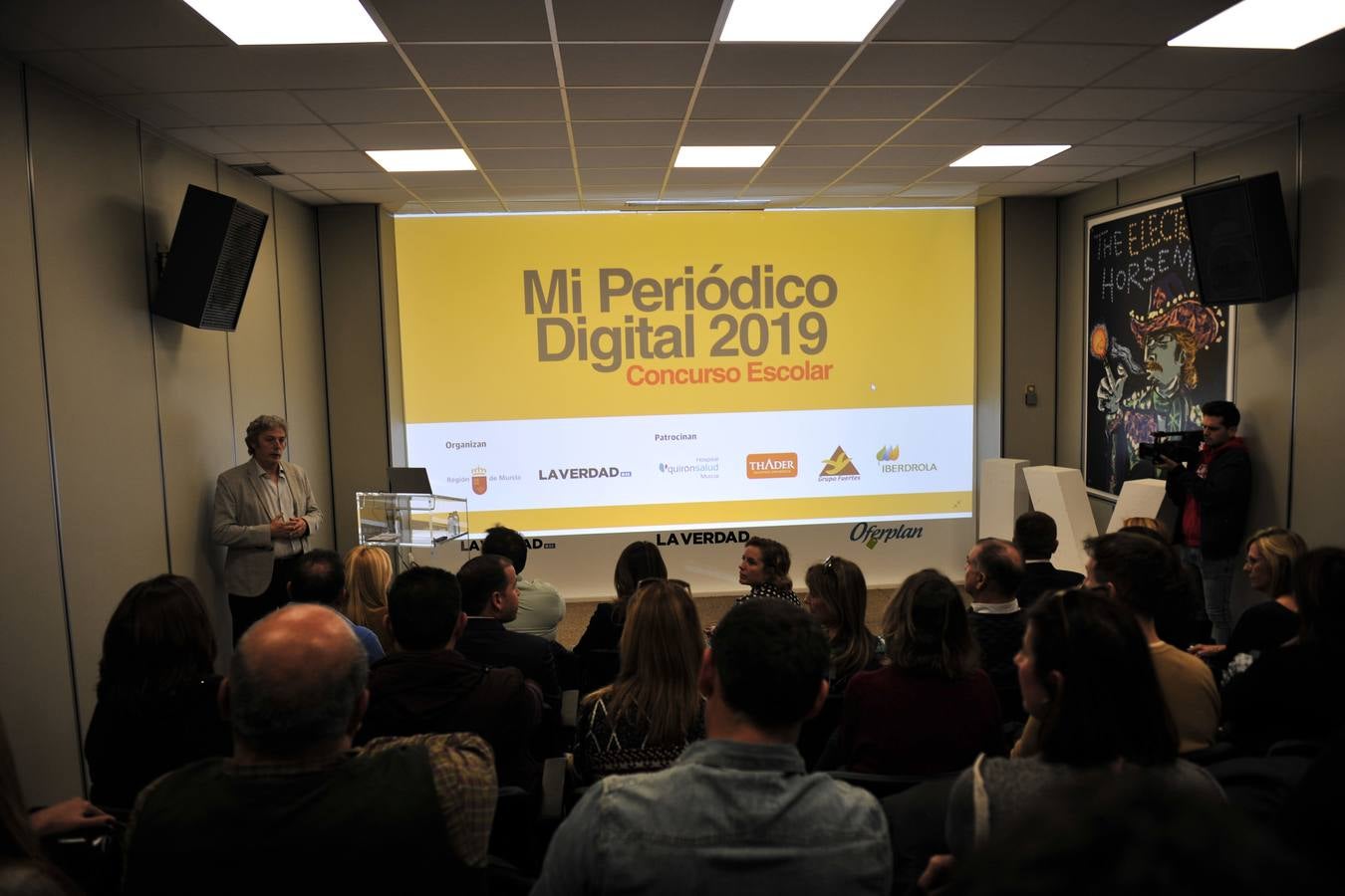 Más de una veintena de profesores de colegios e intitutos de toda la Región, la mayoría con grupos de alumnos ya inscritos en la décima edición del concurso 'Mi Periódico Digital', 