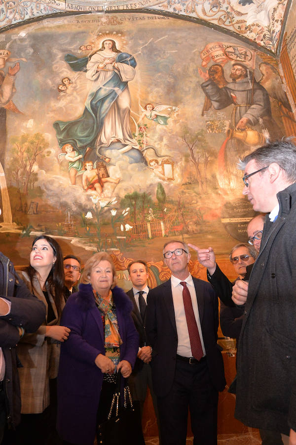 José Guirao ha considerado que la Semana Santa de Lorca es «un tesoro que hay que valorar y difundir por ser única, especial, riquísima»