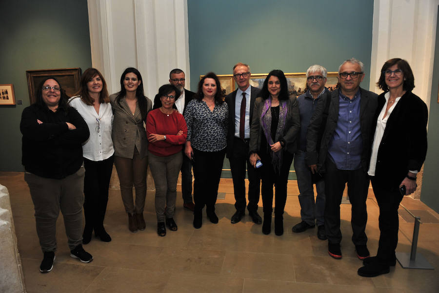 El ministro de Cultura y Deportes, José Guirau, junto con el delegado de Gobierno, Diego Conesa, visitan la exposición de 'Floridablanca. La sombra de un rey'.