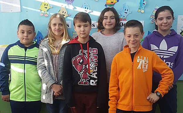 'Sexto Informa'. María, Alberto, Paula, Álvaro, Karolina y Cristian, del colegio Villa Alegría de San Pedro del Pinatar. 