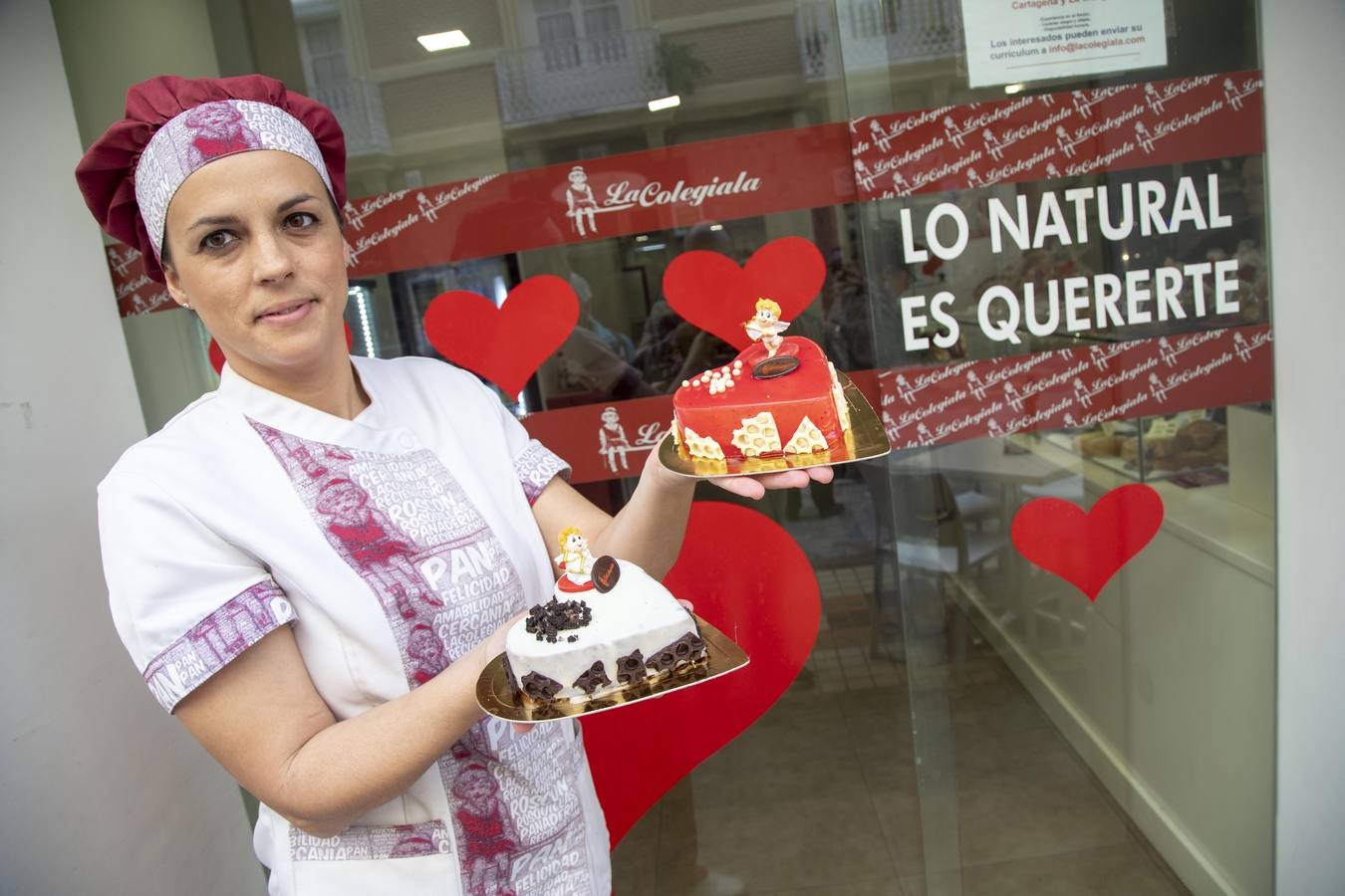 Tiendas, pastelerías y restaurantes ofrecen promociones especiales y su imagen más romántica hasta el domingo