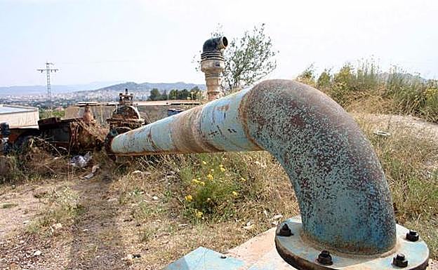 Pozo de extracción de aguas del acuífero Cingla-Cuchillo. 