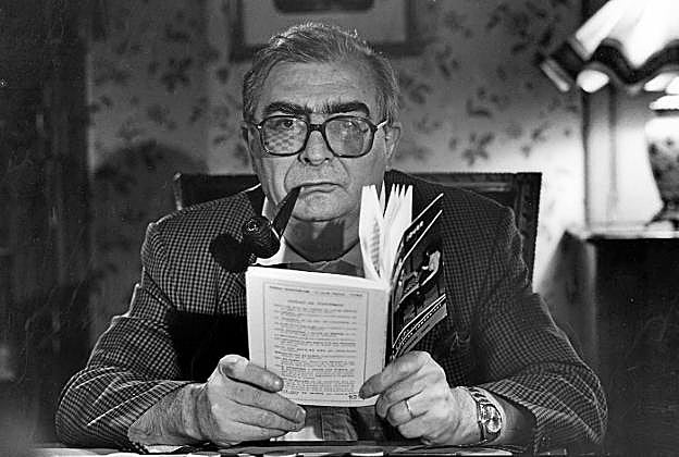 El director de 'La ceremonia' (1995), en una imagen de la película documental 'Chabrol, el inconformista'.