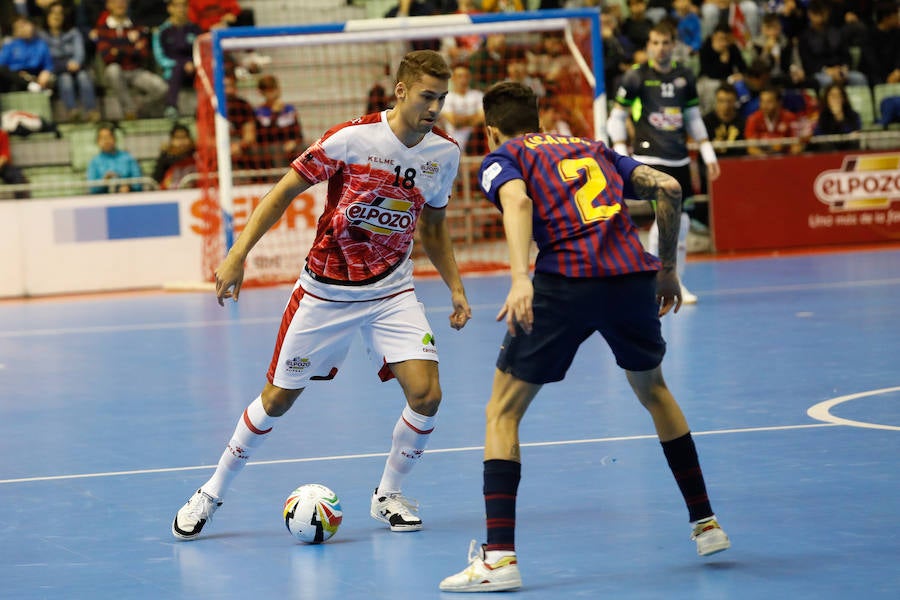 ElPozo y el Barça protagonizan un partido muy bonito que acaba con el empate en los últimos minutos del encuentro gracias a los goles de Miguelín y Álex.