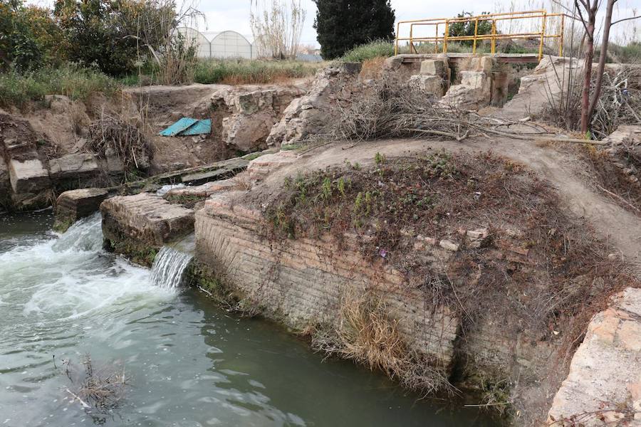 La Asociación para la Conservación de la Huerta y el Patrimonio de Murcia (Huermur) denuncia el abandono del histórico Molino de la Pólvora sobre la acequia mayor de Aljufía, en plena huerta de Murcia y entre las pedanías de Rincón de Beniscornia y Guadalupe.