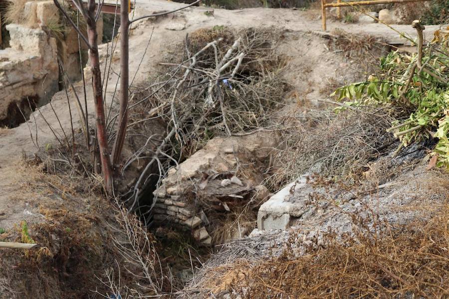 La Asociación para la Conservación de la Huerta y el Patrimonio de Murcia (Huermur) denuncia el abandono del histórico Molino de la Pólvora sobre la acequia mayor de Aljufía, en plena huerta de Murcia y entre las pedanías de Rincón de Beniscornia y Guadalupe.