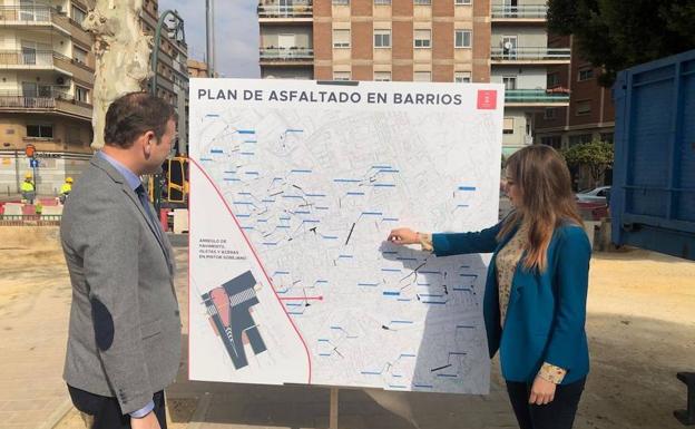 Presentación del plan de alfastado del Ayuntamiento de Murcia en 70 barrios.
