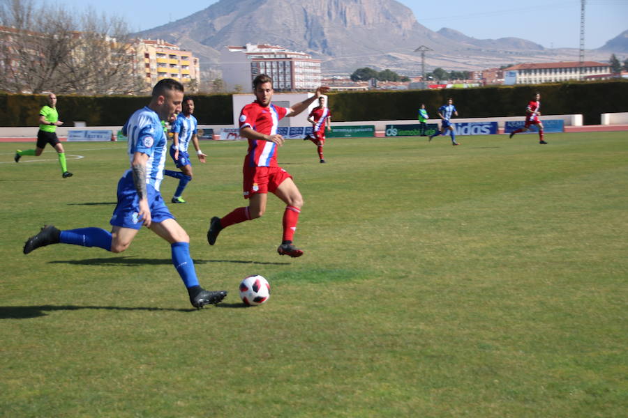 Los de Pontes pierden tres puntos con polémica ante el Decano del fútbol.