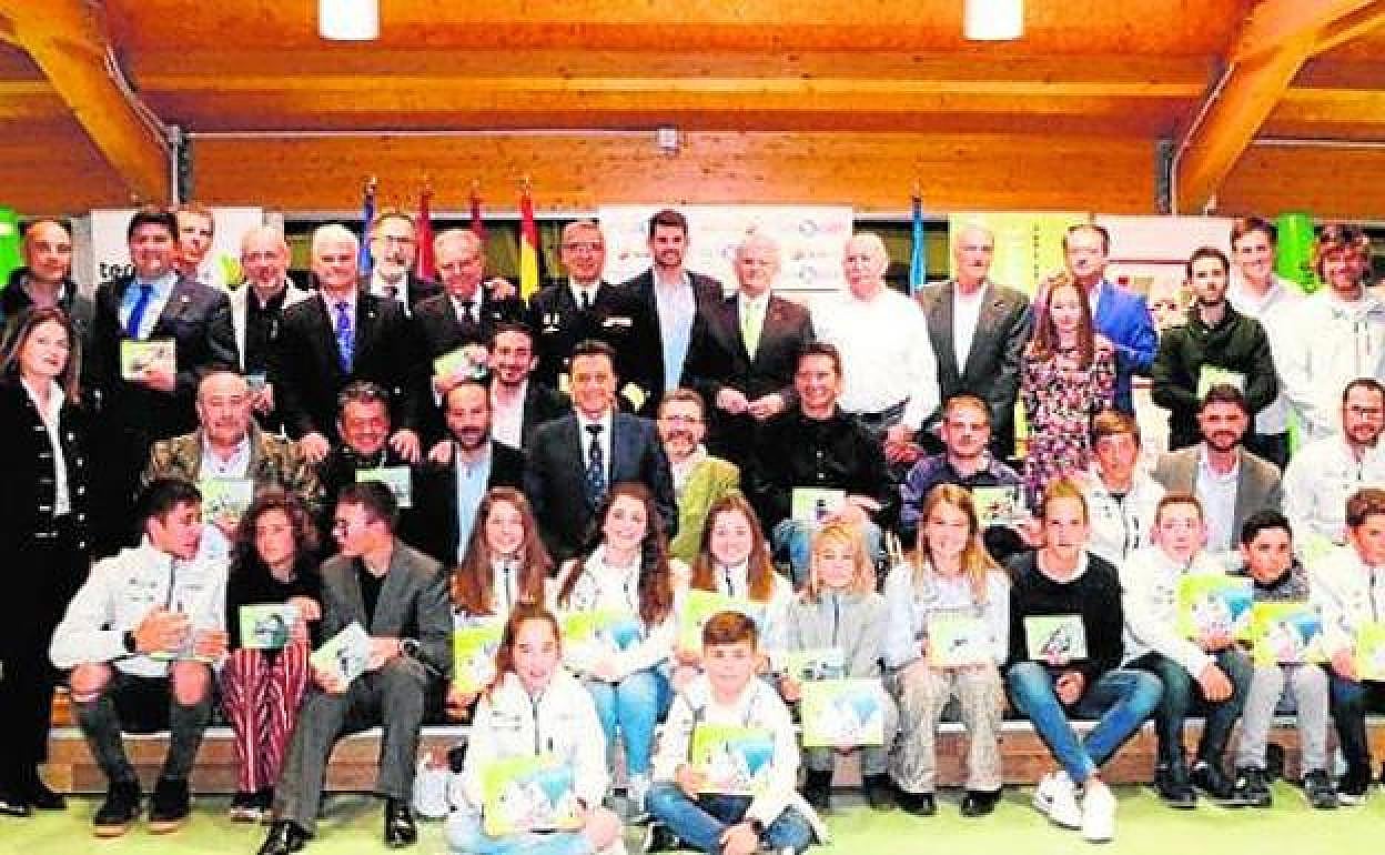 Galardonados en la gala anual de la Federación de Vela. 