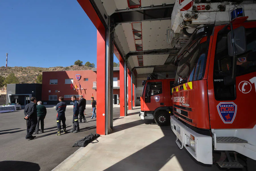 El consejero de Presidencia, Pedro Rivera, ha inaugurado las instalaciones del Consorcio de Extinción de Incendios y Salvamento (CEIS) en las que se han invertido 1,3 millones